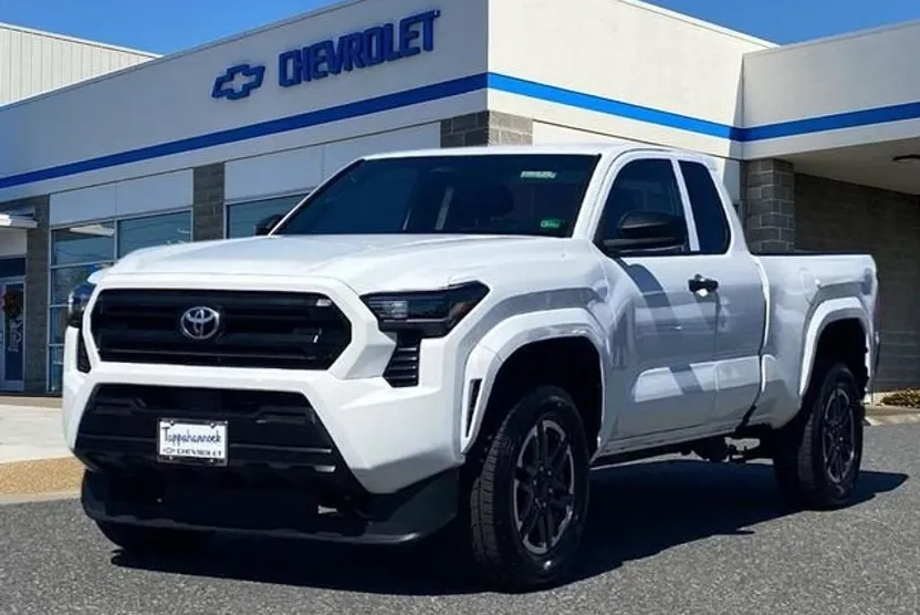 2024 Toyota Tacoma SR photo 1