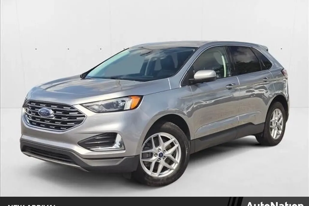 2022 Ford Edge SEL photo 1