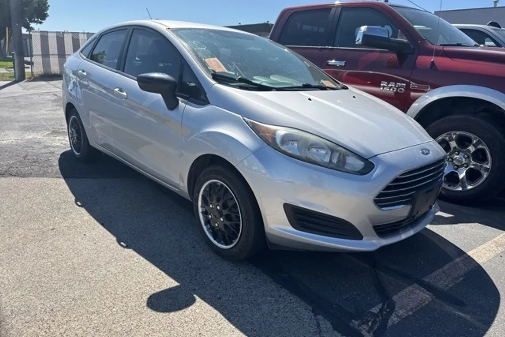 2019 Ford Fiesta S photo 1