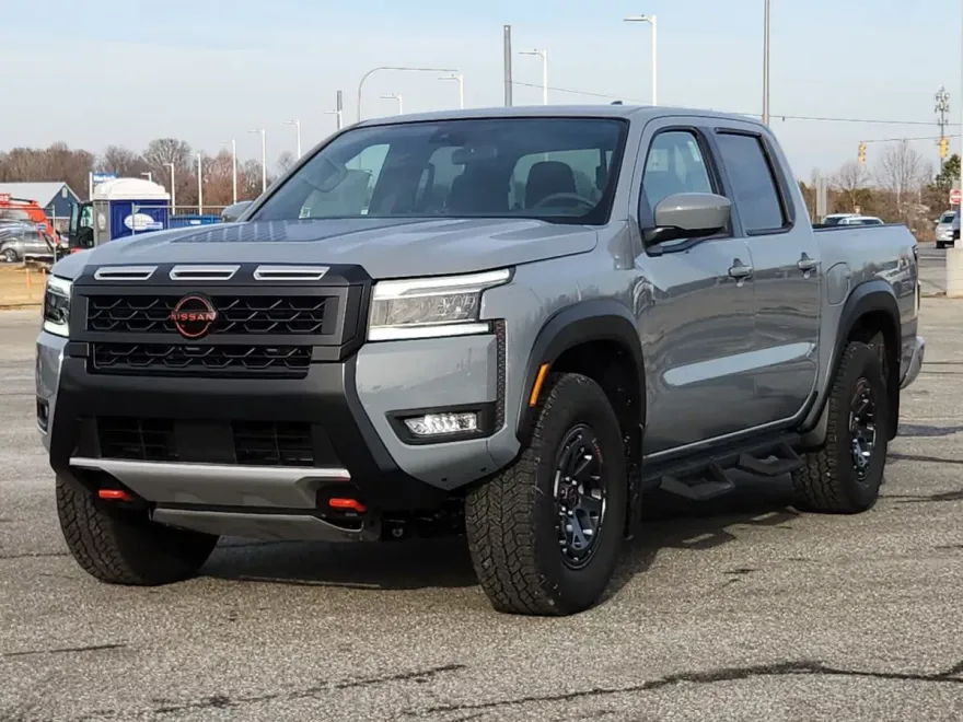 2025 Nissan Frontier Crew Cab PRO-4X photo 1