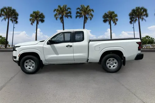 2026 Nissan Frontier S photo 3