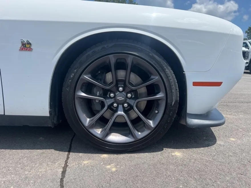 2023 Dodge Challenger R/T Scat Pack photo 1