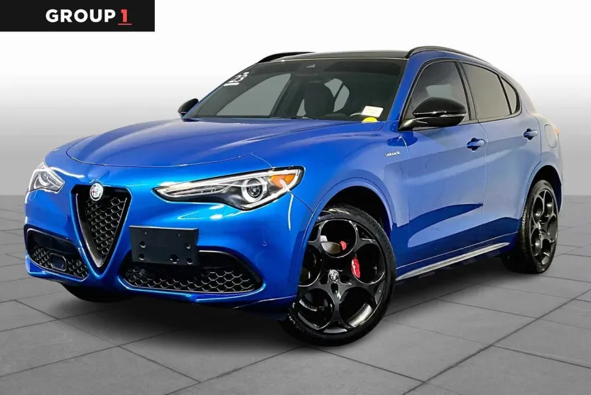 2023 Alfa Romeo Stelvio Ti photo 1