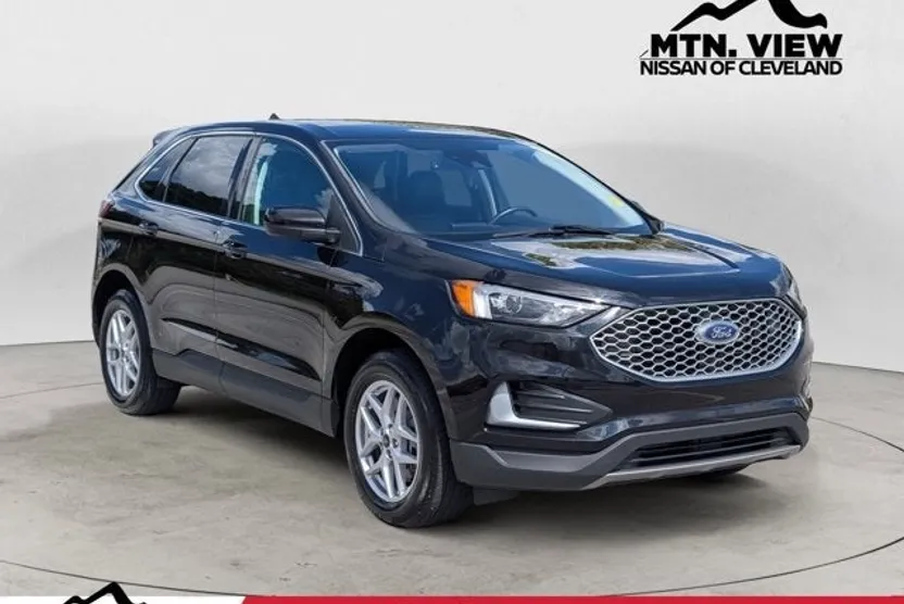 2023 Ford Edge SEL photo 1