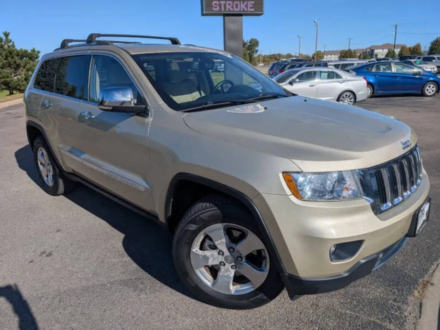 2011 Jeep Grand Cherokee Limited photo 1