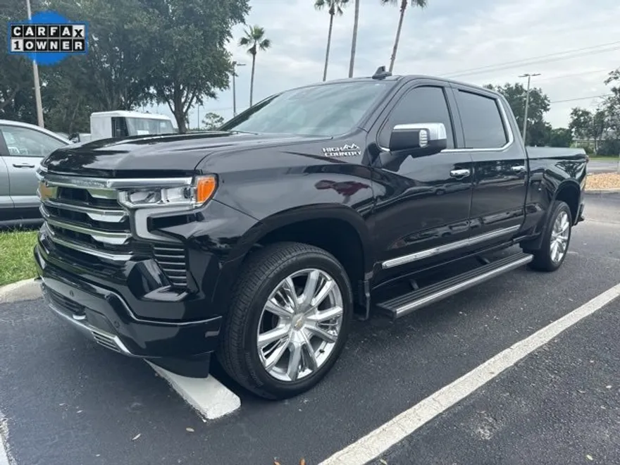 2023 Chevrolet Silverado 1500 High Country photo 1