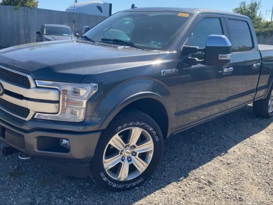 2018 Ford F-150 Platinum photo 1