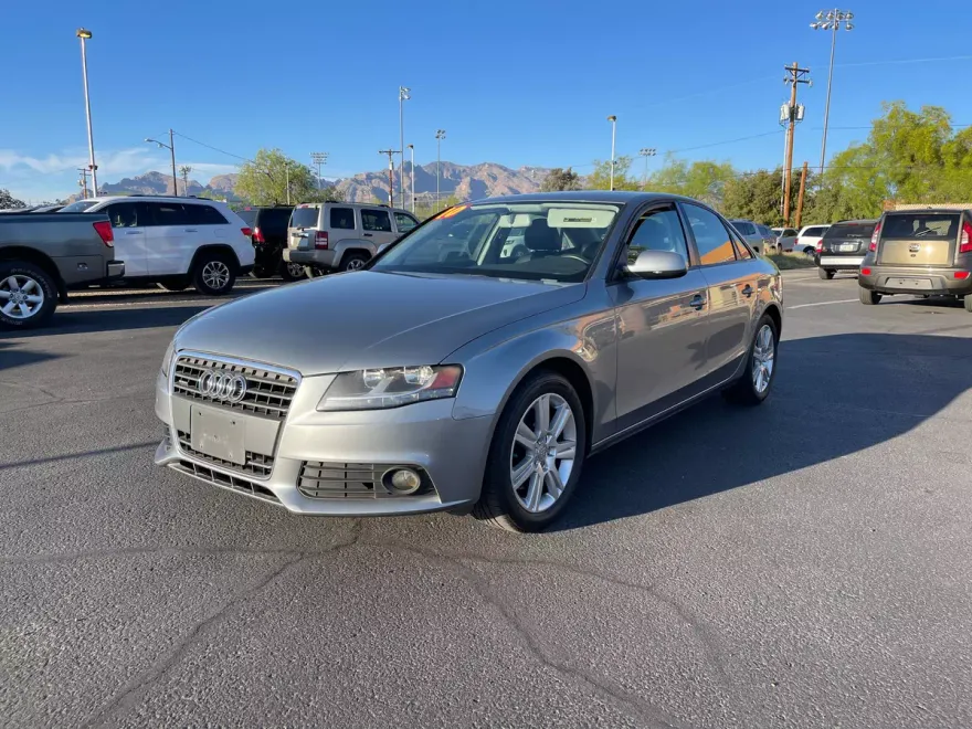 2010 Audi A4 2.0T Premium photo 1