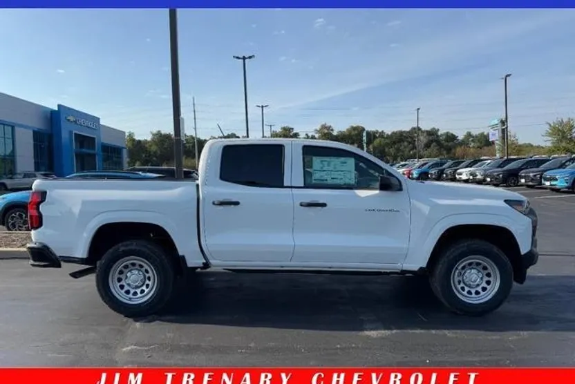 2026 Chevrolet Colorado Work Truck photo 1