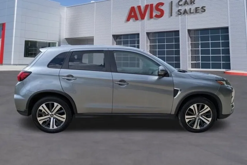 2024 Mitsubishi Outlander Sport ES LE SE photo 1