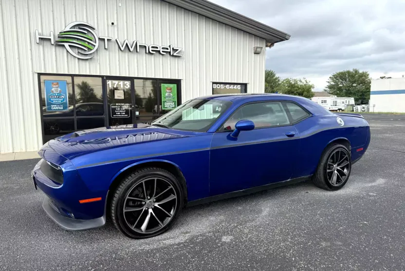 2019 Dodge Challenger GT AWD photo 1