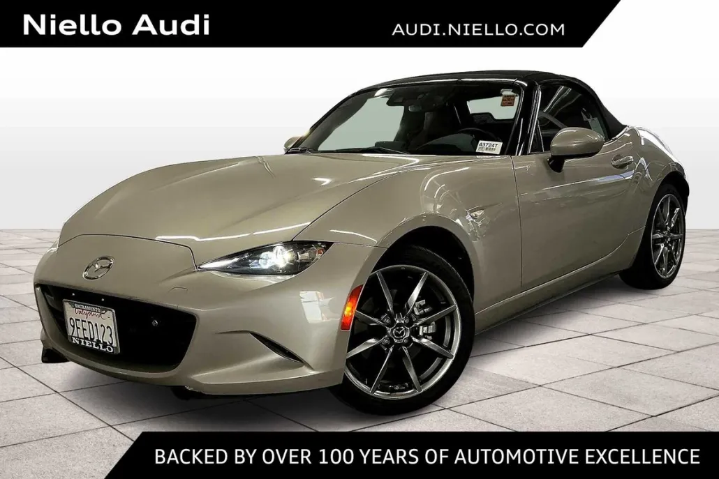 2022 Mazda MX-5 Miata Miata Grand Touring photo 1