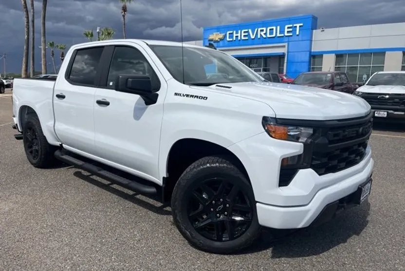 2026 Chevrolet Silverado 1500 Custom photo 1