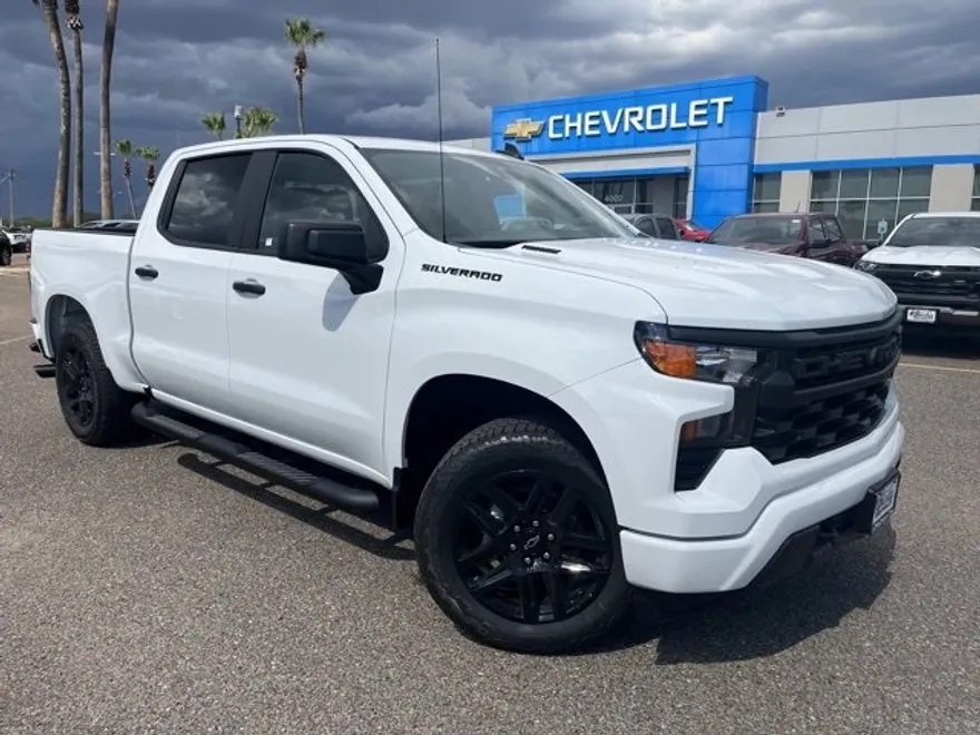 2026 Chevrolet Silverado 1500 Custom photo 1