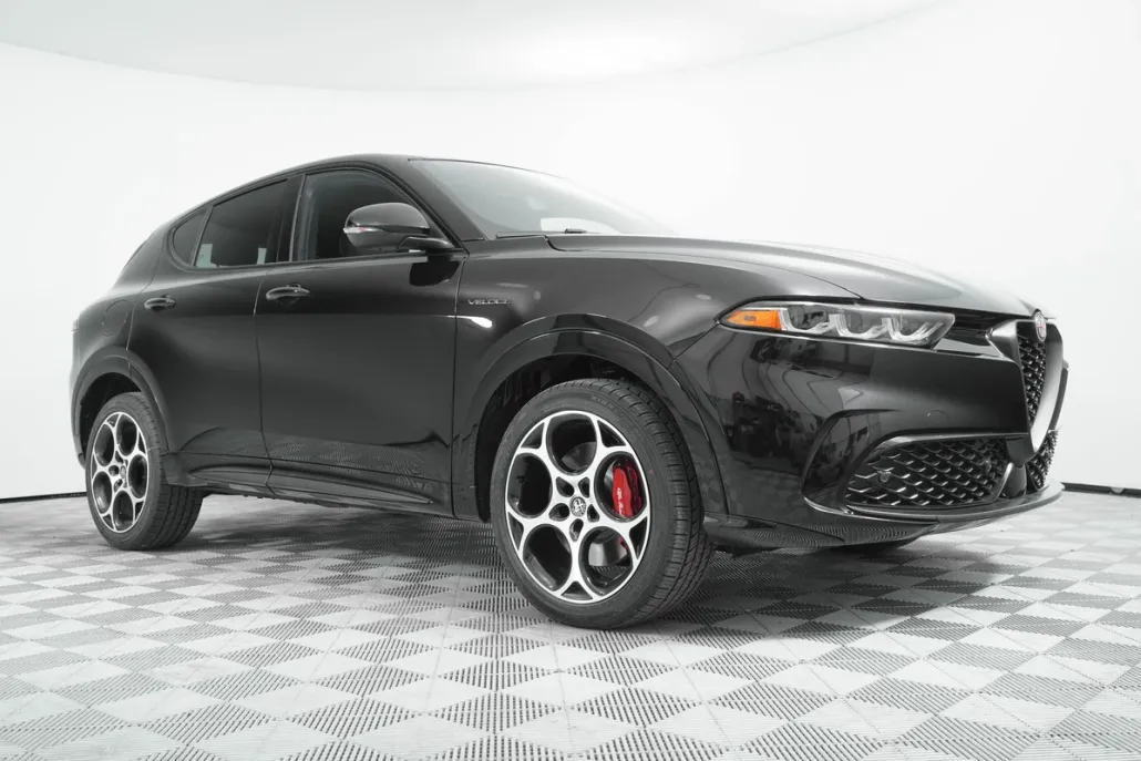 2025 Alfa Romeo Tonale Veloce photo 1