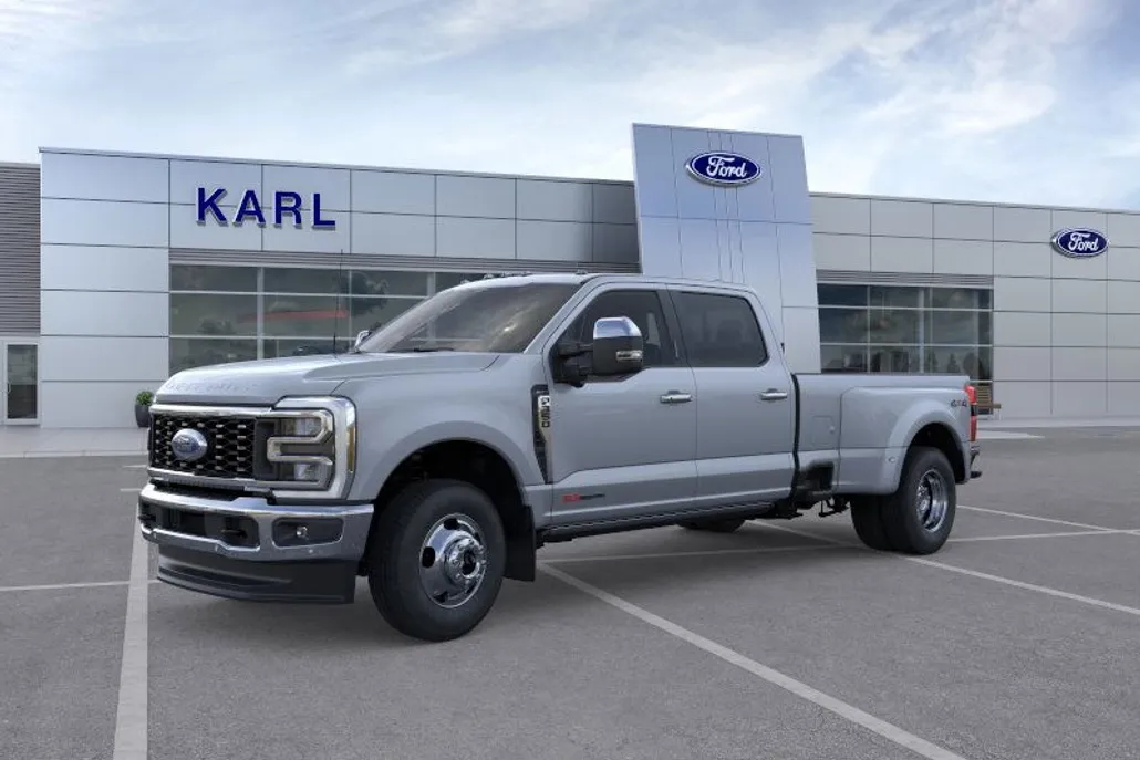 2025 Ford F-350 XLT photo 1