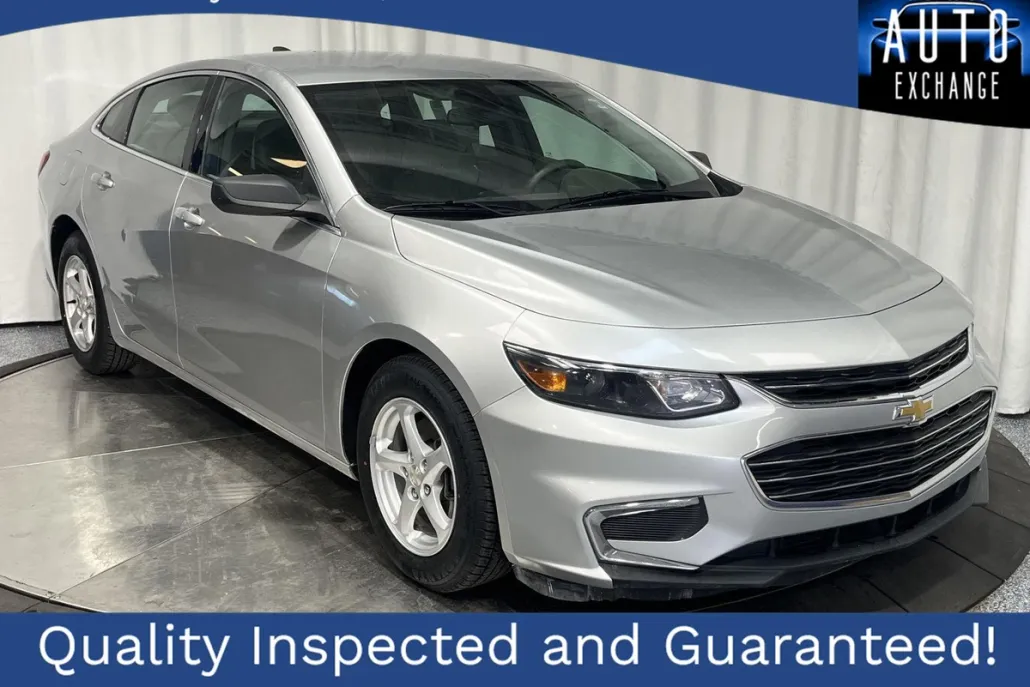 2018 Chevrolet Malibu LS photo 1