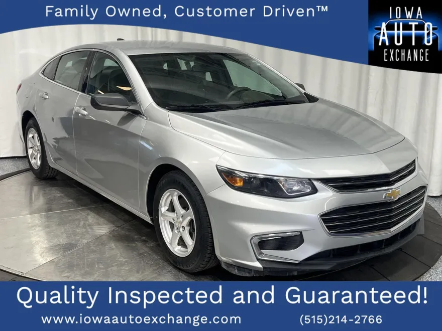 2018 Chevrolet Malibu LS photo 1