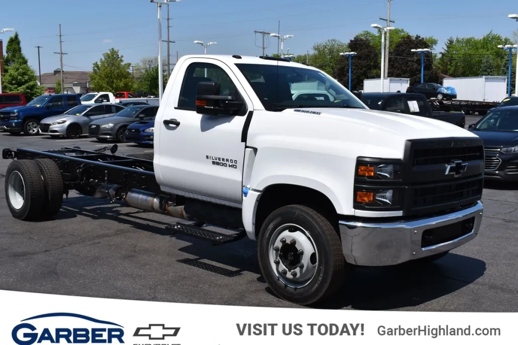2024 Chevrolet Silverado 5500HD Work Truck photo 1