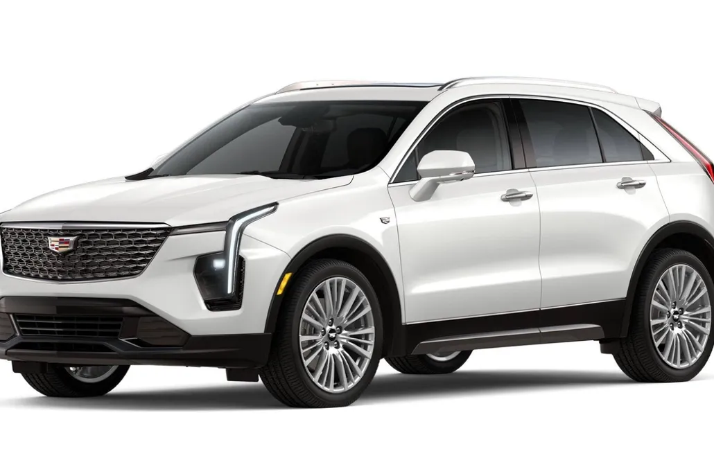 2025 Cadillac XT4 Premium Luxury photo 1
