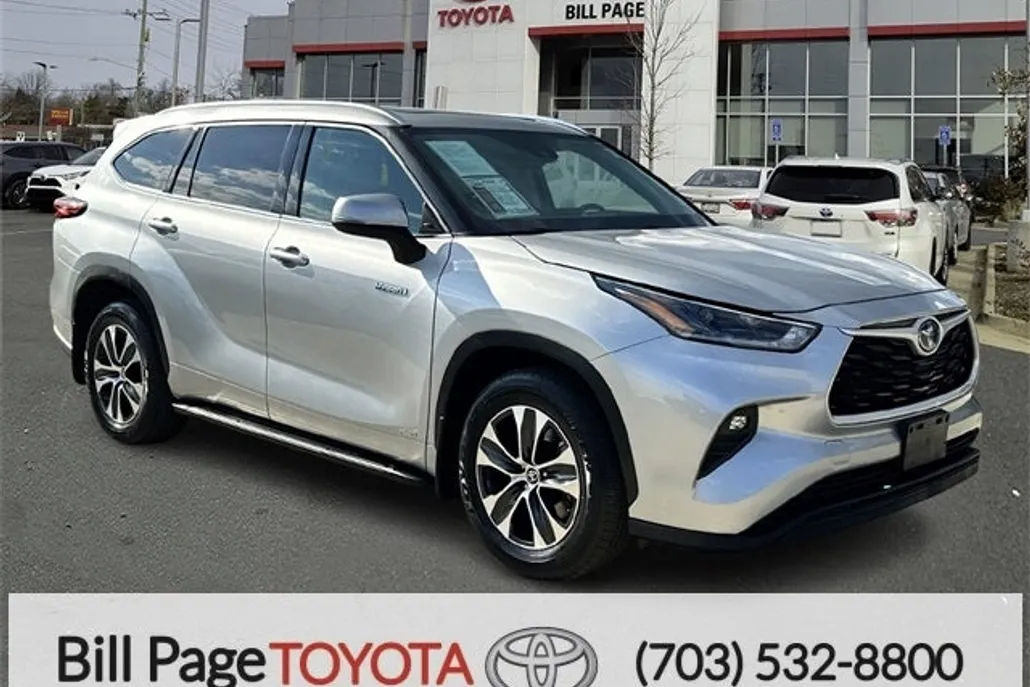 2021 Toyota Highlander XLE photo 1