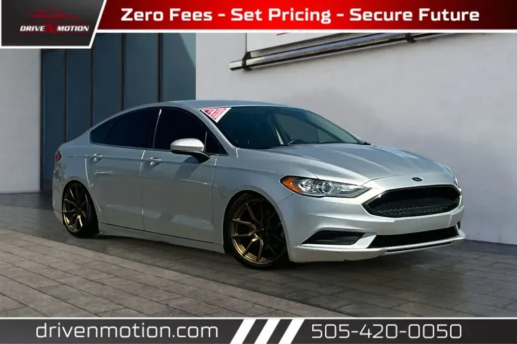 2018 Ford Fusion SE photo 1