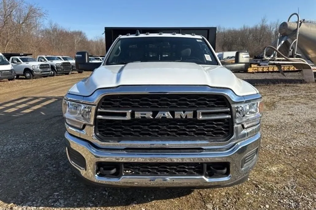 2024 Ram 3500 Tradesman photo 1