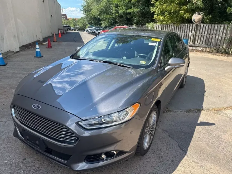 2014 Ford Fusion Titanium photo 1