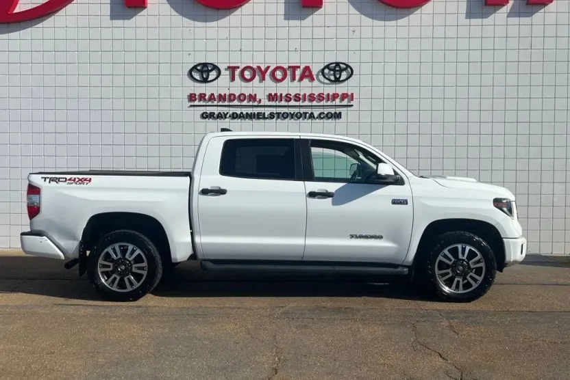 2020 Toyota Tundra SR5 Grade photo 1