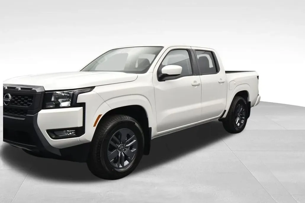 2025 Nissan Frontier SV photo 1
