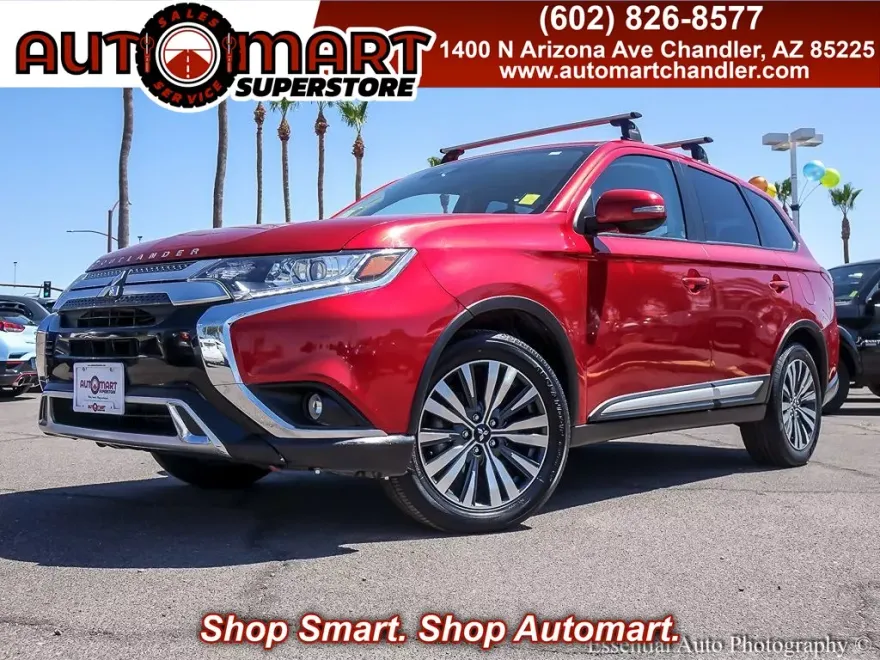 2020 Mitsubishi Outlander SE photo 1