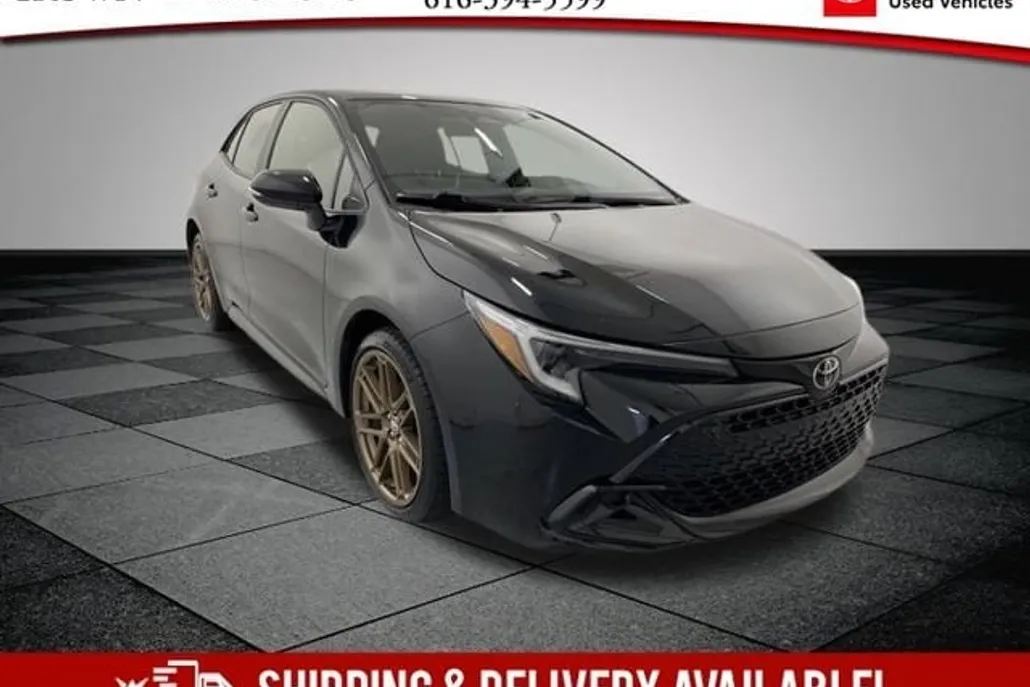 2024 Toyota Corolla SE photo 1