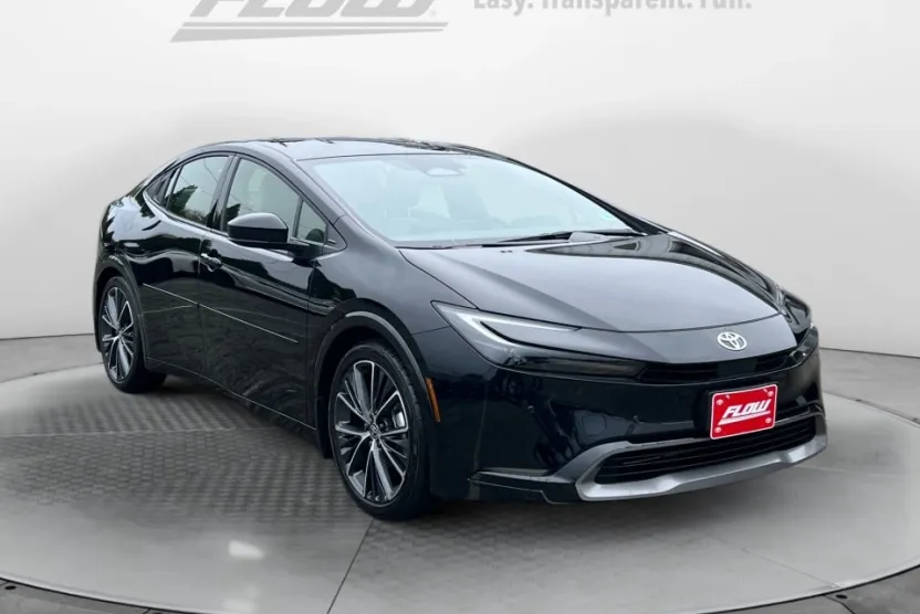 2025 Toyota Prius Limited photo 1