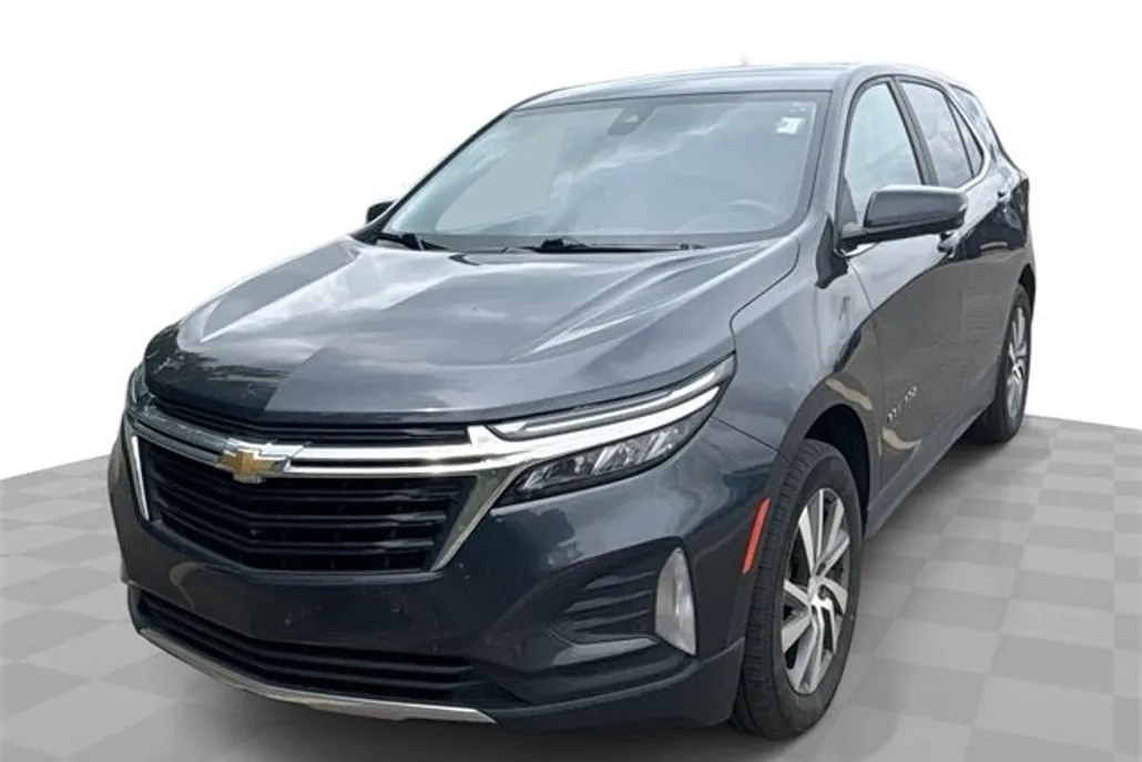 2023 Chevrolet Equinox LT photo 1