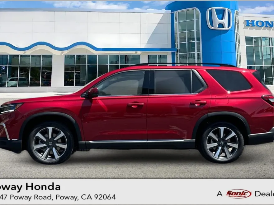 2025 Honda Pilot Touring photo 1