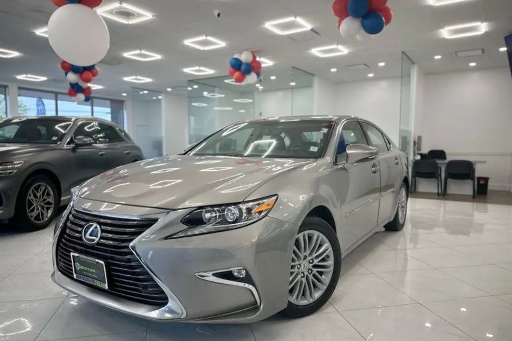 2016 Lexus ES 350 photo 1