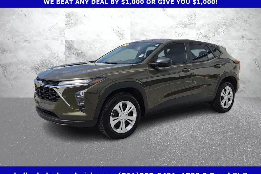 2024 Chevrolet Trax LS photo 1
