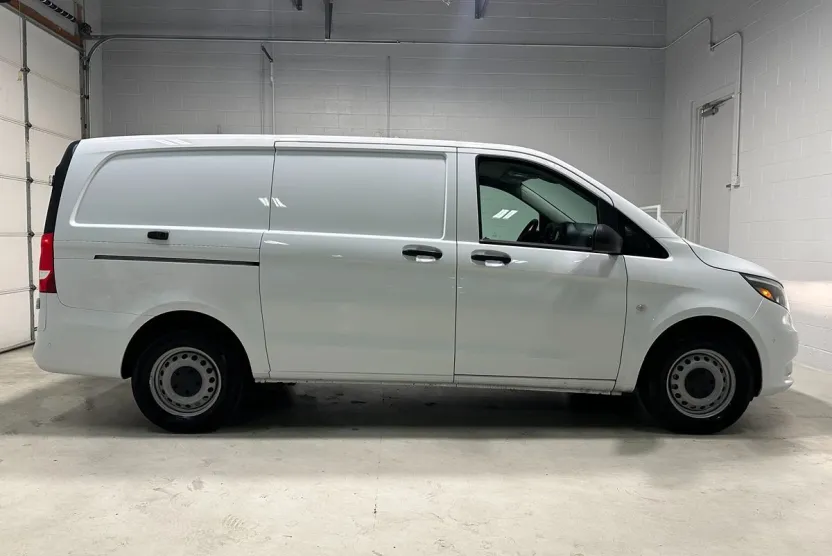 2023 Mercedes Benz Metris Cargo Van photo 1