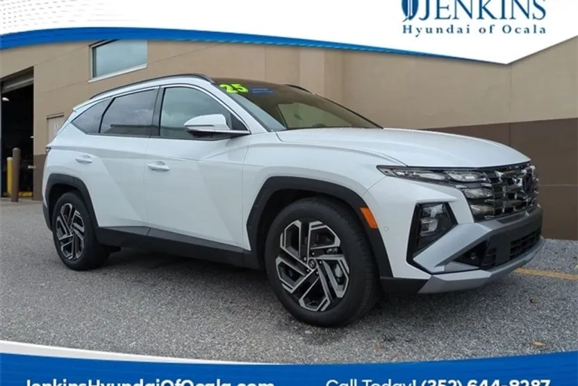 2025 Hyundai Tucson Limited photo 1