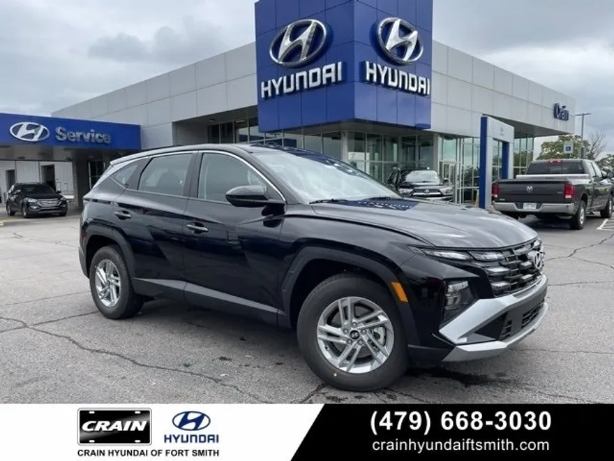2025 Hyundai Tucson SE photo 1