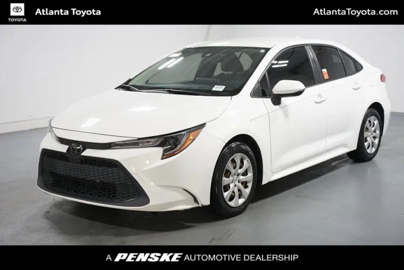 2020 Toyota Corolla LE photo 1