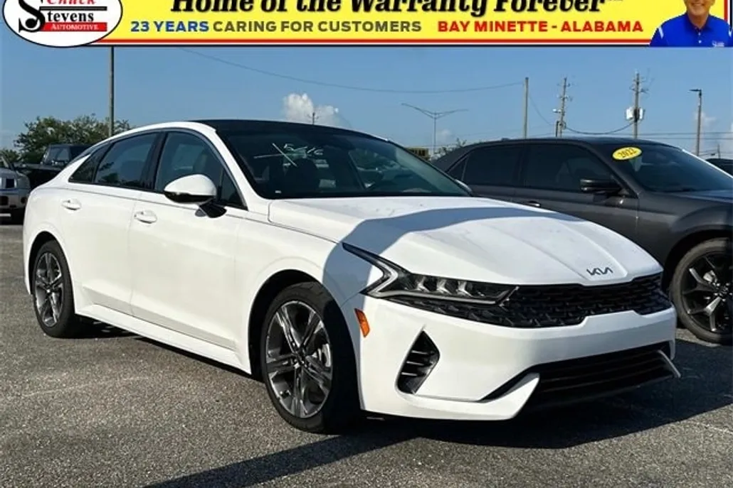2022 Kia K5 EX photo 1