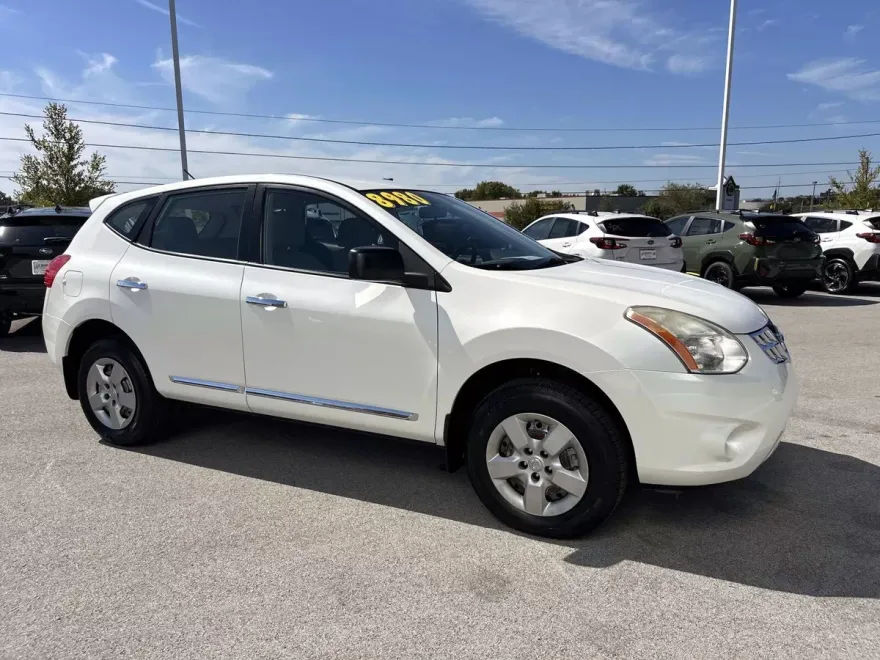 2011 Nissan Rogue AWD S photo 1