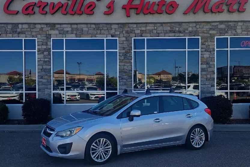 2013 Subaru Impreza 2.0i Premium photo 1