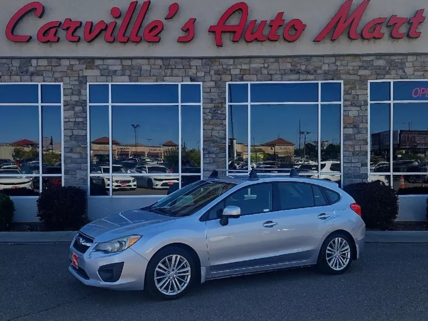2013 Subaru Impreza 2.0i Premium photo 1