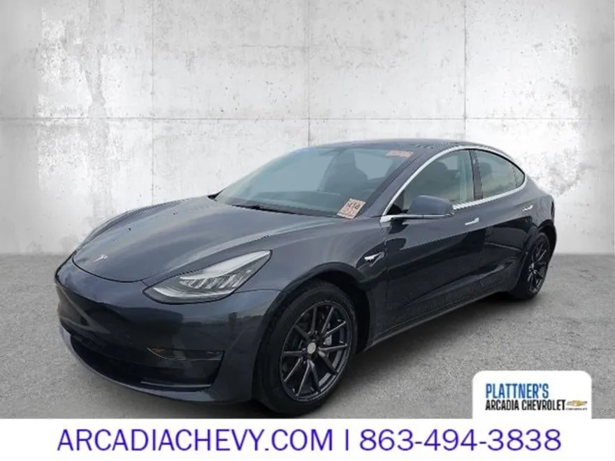 2019 Tesla Model 3 Mid Range photo 1