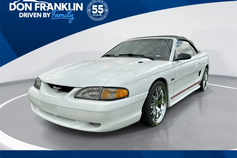 1996 Ford Mustang GT photo 1