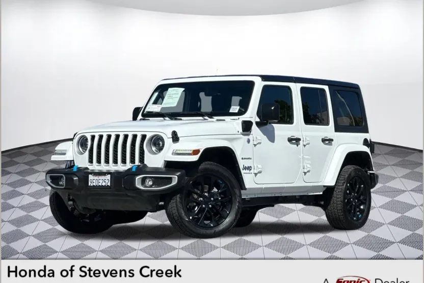2023 Jeep Wrangler 4xe Sahara photo 1