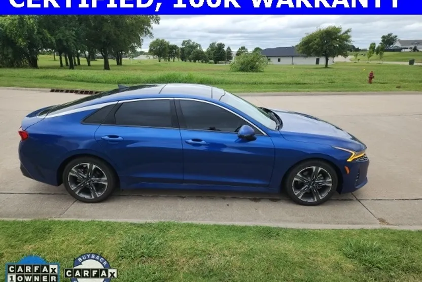 2022 Kia K5 EX photo 1