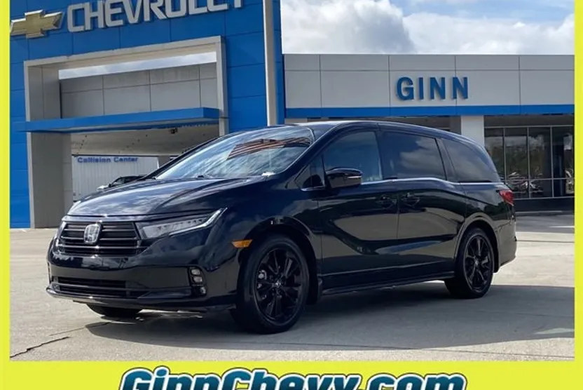 2023 Honda Odyssey Sport photo 1